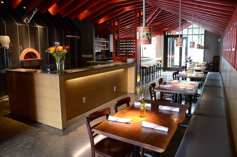A Neighborhood Kitchen Built On Fresh, Local Food