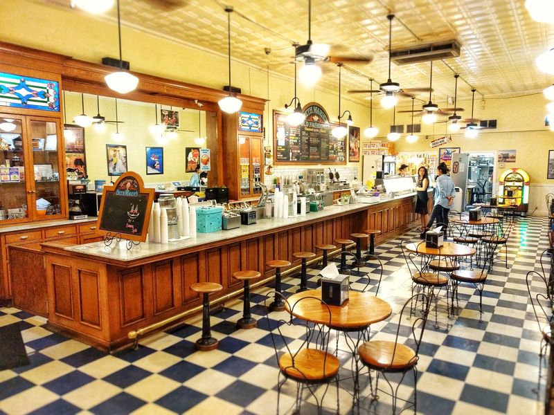 A Nostalgic Parlor With Retro Charm