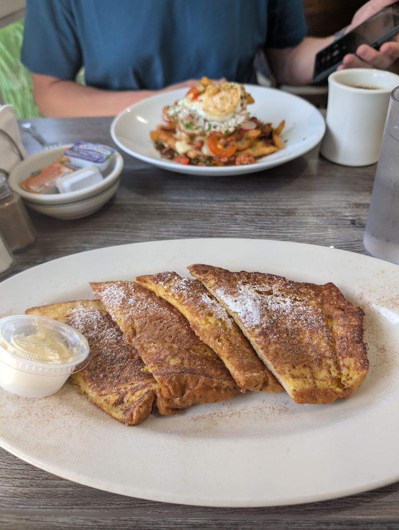 A Portuguese Twist On Diner Classics