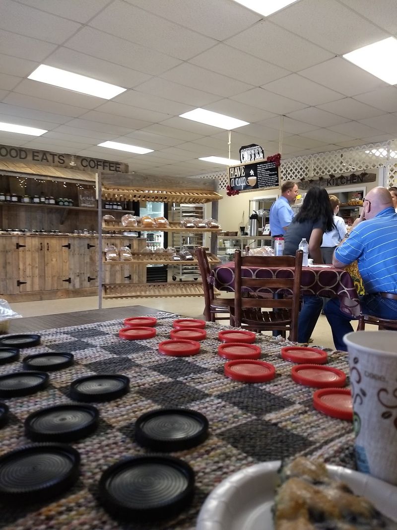 A Quaint Stop Run by a Warm Family A Quaint Stop Run by a Warm Family