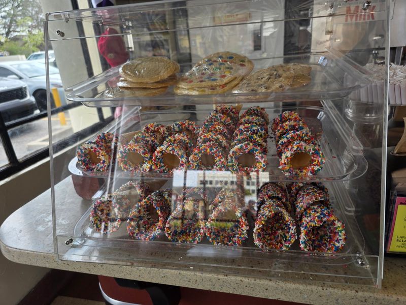 A Rainbow of Flavors and Toppings