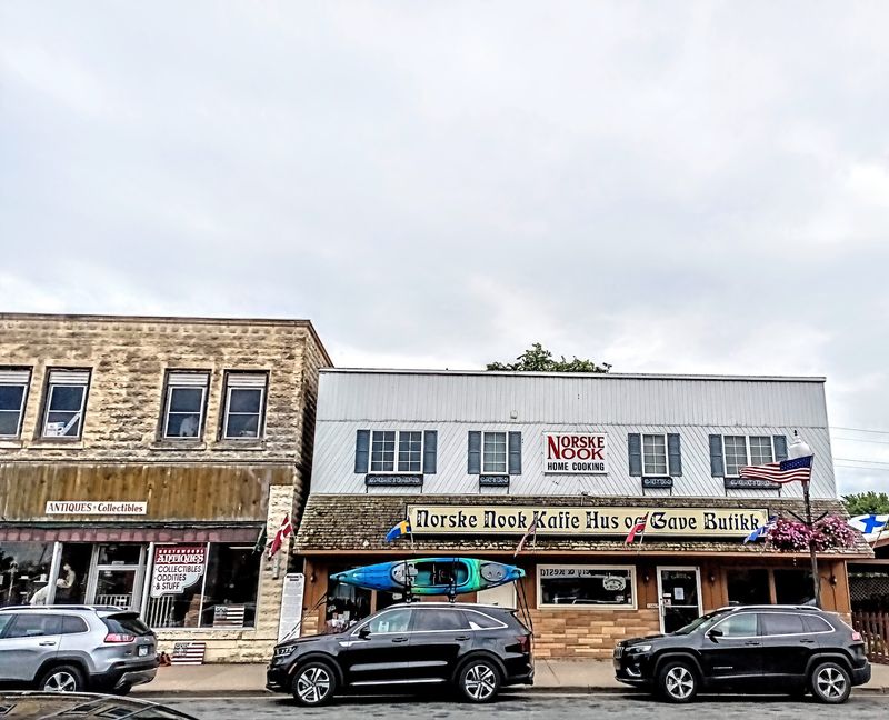 A Regional Chain With Deep Roots