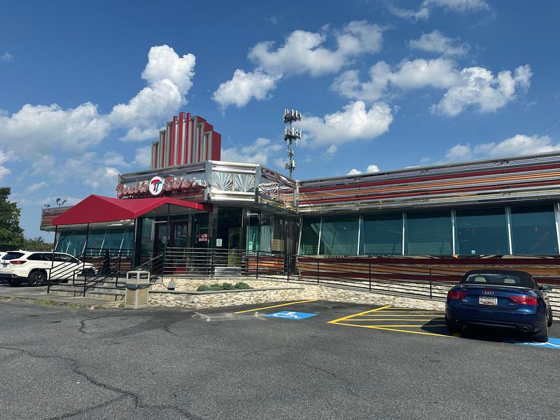A Retro Diner at Number One Mountain Road