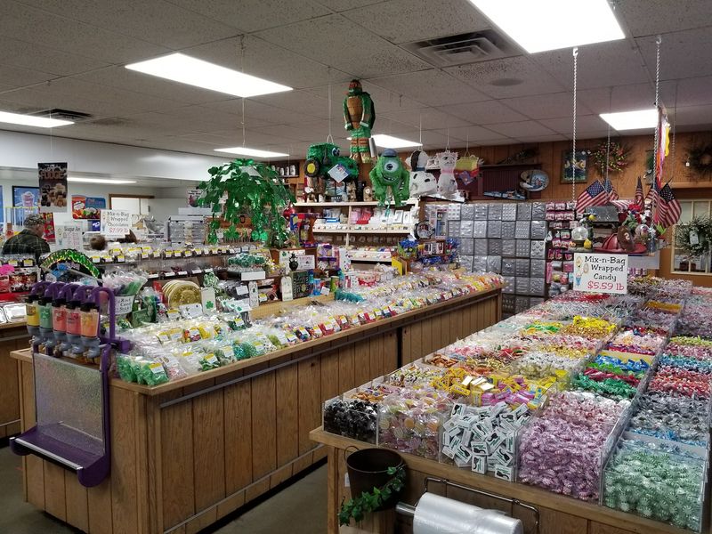 A Roadside Shop Since the 1980s