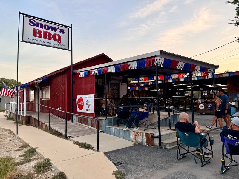 A Saturday Smokehouse on Main Street