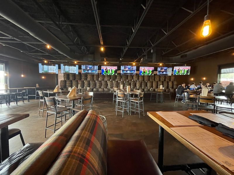 A Sports-Bar Feel With Room To Spread Out A Sports-Bar Feel With Room To Spread Out