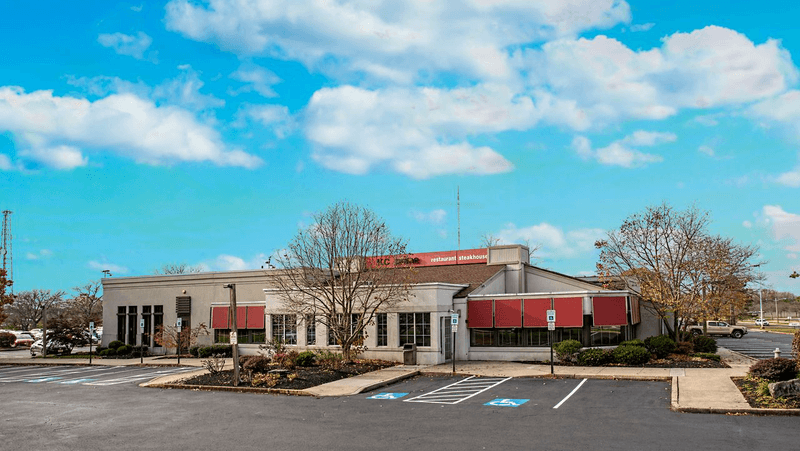 A Steakhouse Next Door to the Mall