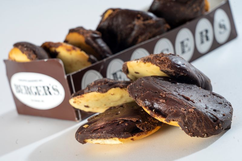 A Sweet That Doubles as a Thoughtful Gift A Sweet That Doubles as a Thoughtful Gift