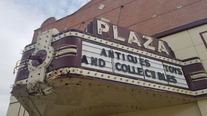 A Theater That Traded Films For Finds A Theater That Traded Films For Finds
