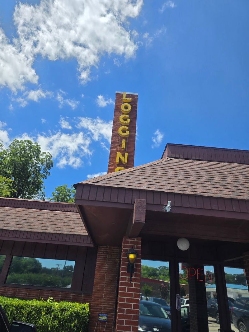 A Tyler Landmark Since 1949