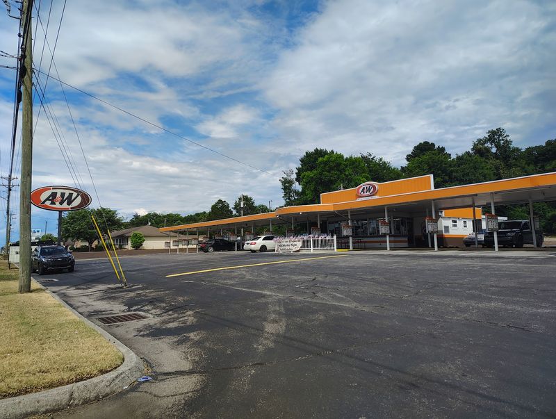 A&W Restaurant, Madisonville, TN