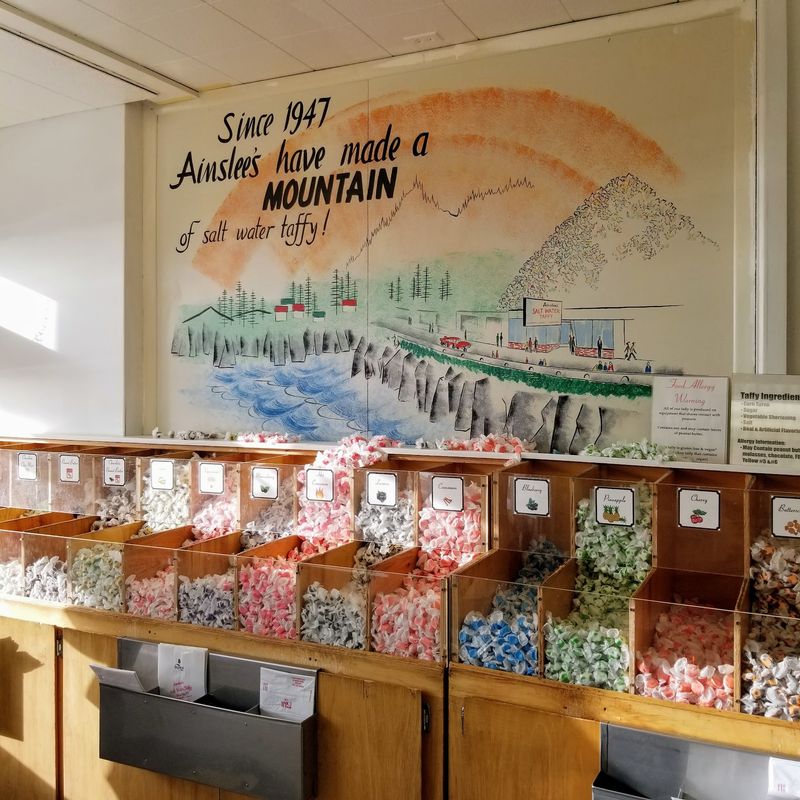 Ainslee's Salt Water Taffy, Depoe Bay, OR