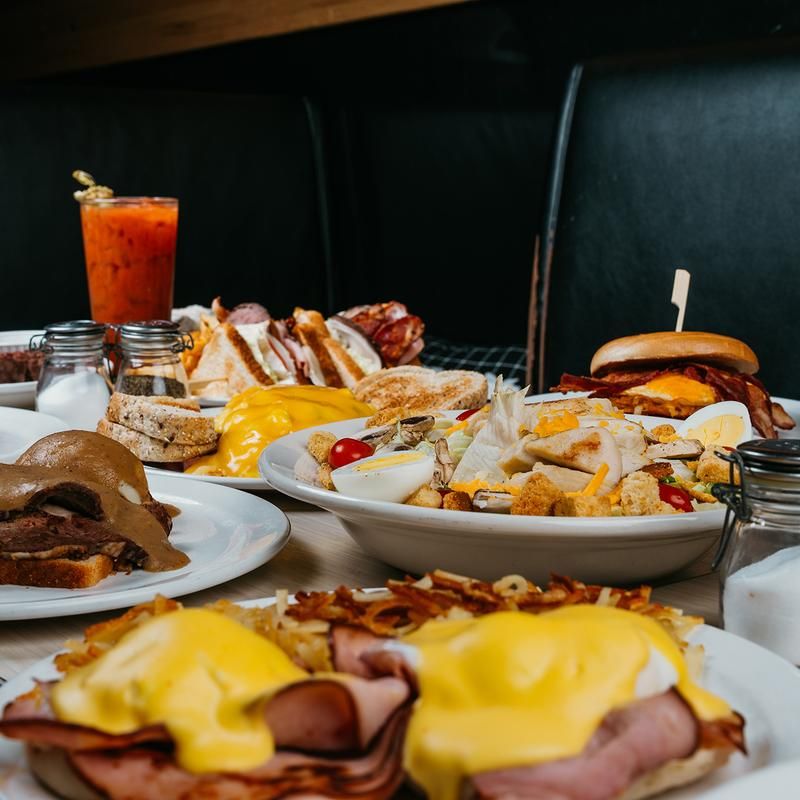 All-Day Breakfast That Keeps The Doors Busy All-Day Breakfast That Keeps The Doors Busy