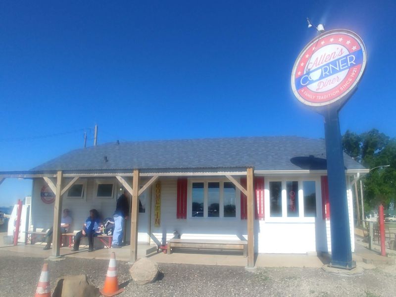 Allen's Corner Diner, Hampshire, IL