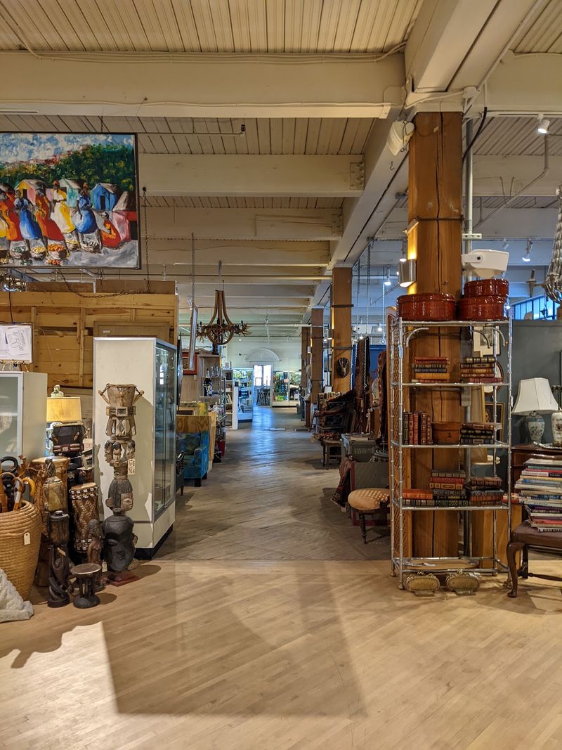 Allisonville Road Antique Mall, Indianapolis, Indiana
