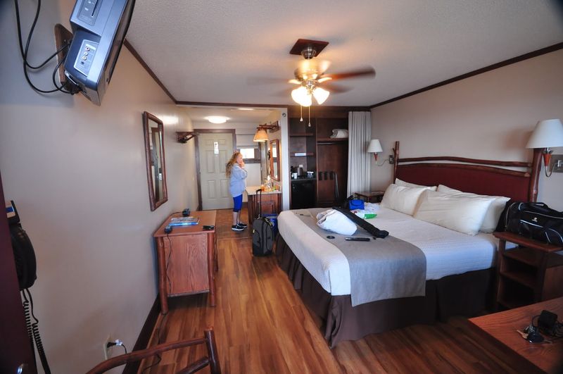 Amenities That Cover the Basics Amenities That Cover the Basics