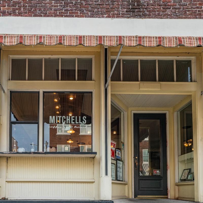 An Address on North Kentucky Avenue