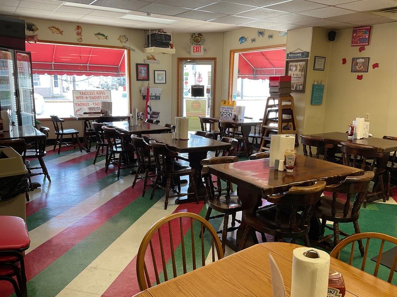 An Atmosphere That Suits Every Kind Of Diner