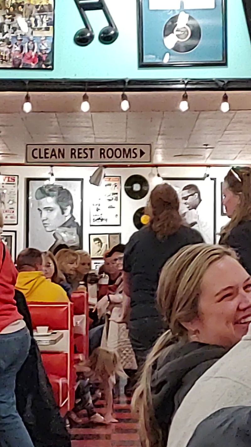 An Atmosphere the Whole Family Enjoys An Atmosphere the Whole Family Enjoys