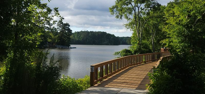 An Easy, Flat Loop All The Way Around The Water An Easy, Flat Loop All The Way Around The Water
