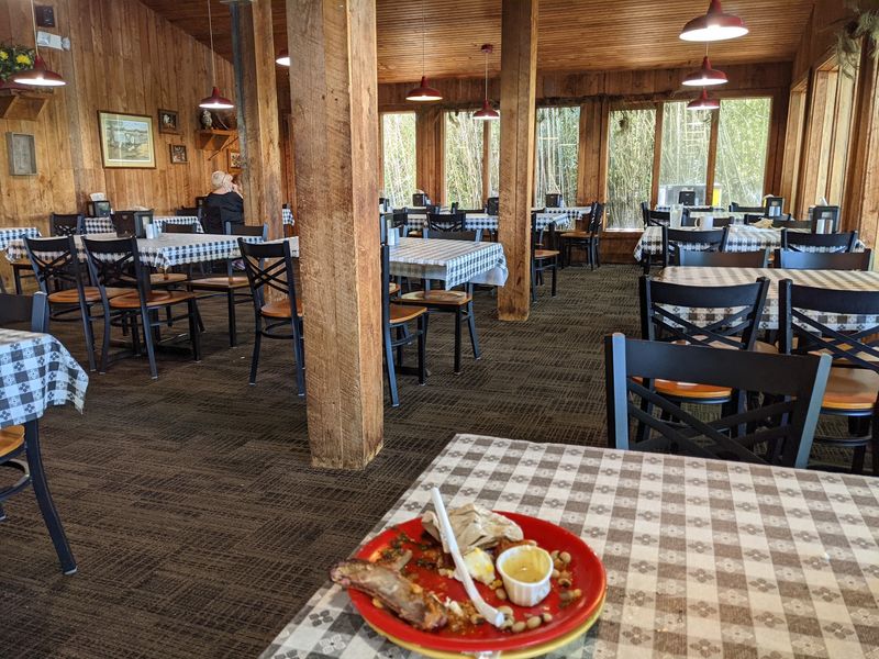 An Easygoing, Family-Friendly Atmosphere