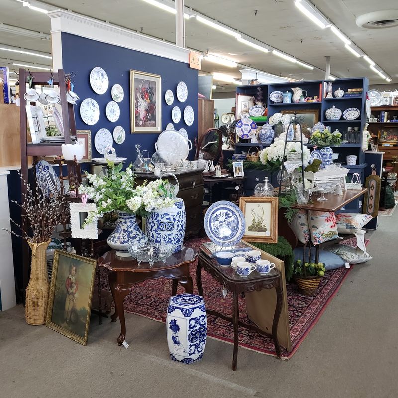 An Eclectic Mix Of Vintage Treasures An Eclectic Mix Of Vintage Treasures