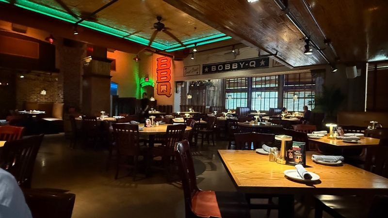An Interior That Surprises First-Timers An Interior That Surprises First-Timers