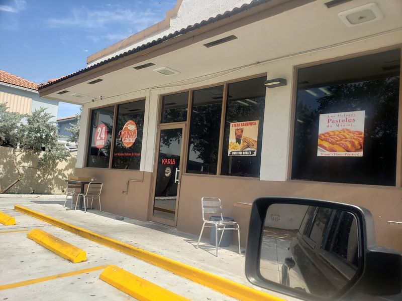 An Unlikely Address for a Pastry Stop An Unlikely Address for a Pastry Stop
