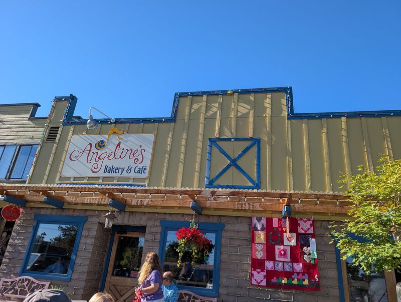Angeline's Bakery & Cafe, Sisters, OR