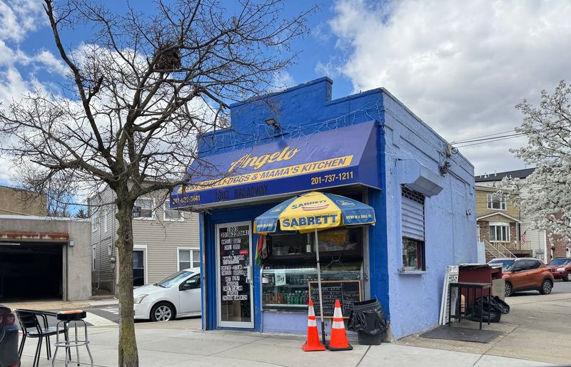 Angelo's Best Chili Dogs N Mama's Kitchen, Bayonne, NJ Angelo's Best Chili Dogs N Mama's Kitchen, Bayonne, NJ