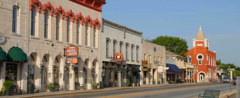 Antique Hunting on Historic Ground