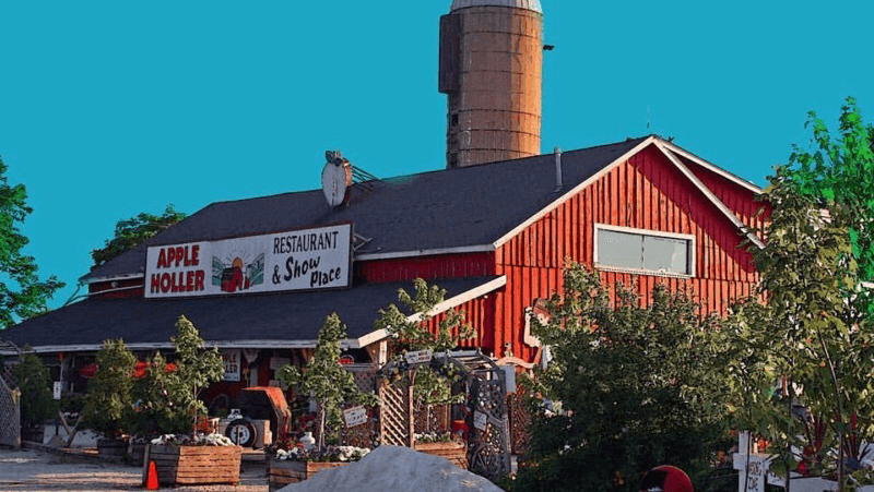 Apple Holler, Sturtevant, WI