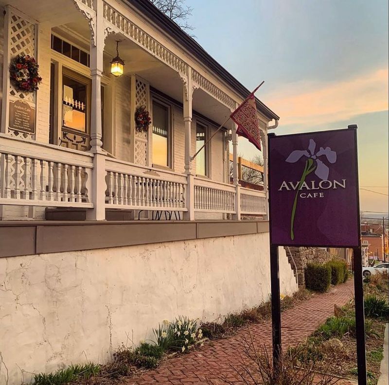 Avalon Cafe, Weston, MO