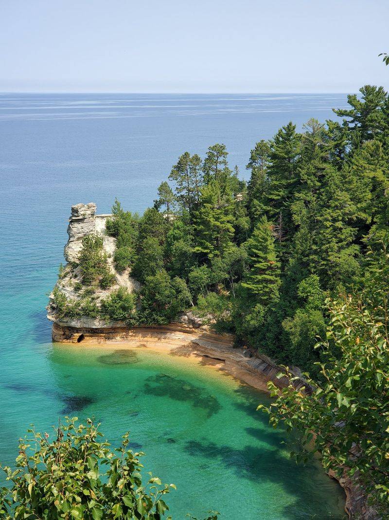 Backpacking Above Lake Superior Backpacking Above Lake Superior