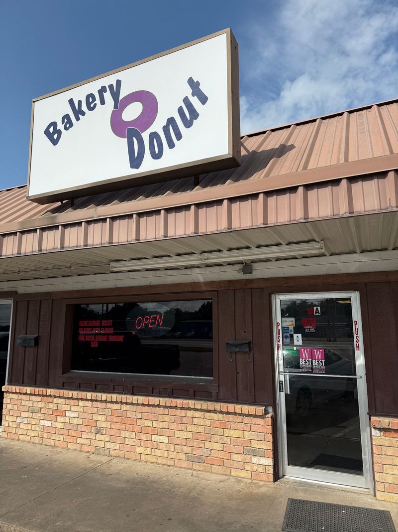 Bakery Donuts, Robinson, TX
