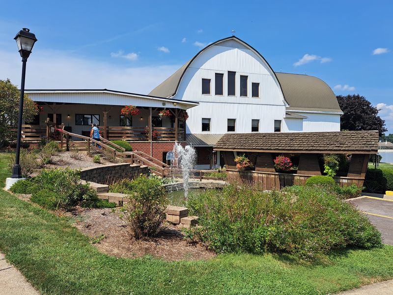 Barn Restaurant, Smithville, Ohio Barn Restaurant, Smithville, Ohio