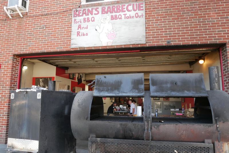 Bean's Barbeque, Edinburg, VA