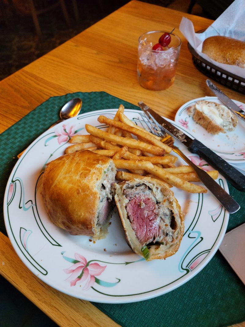 Beef Wellington Steals the Spotlight Beef Wellington Steals the Spotlight