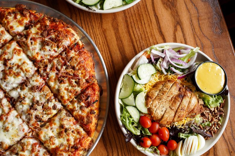 Beer Barrel Pizza & Grill, Maumee, OH