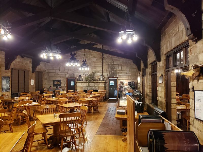 Bennett Spring Dining Lodge, Lebanon, MO Bennett Spring Dining Lodge, Lebanon, MO