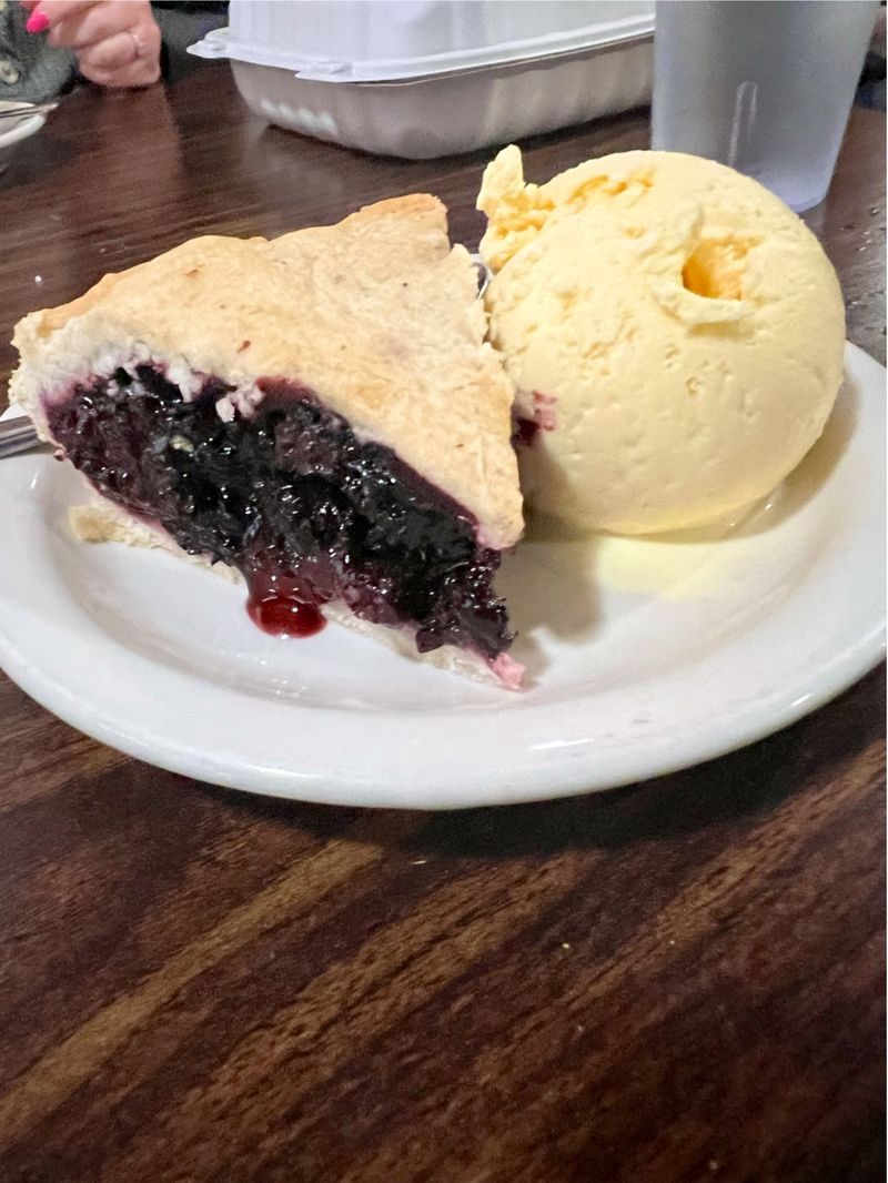 Berry Pie That Lives Up To The Name Berry Pie That Lives Up To The Name