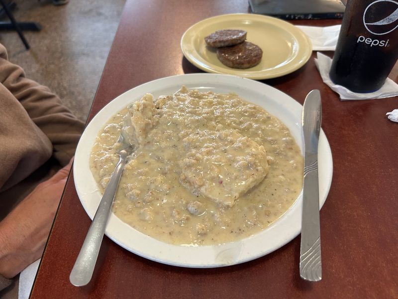 Big Country Breakfasts That Fill the Plate