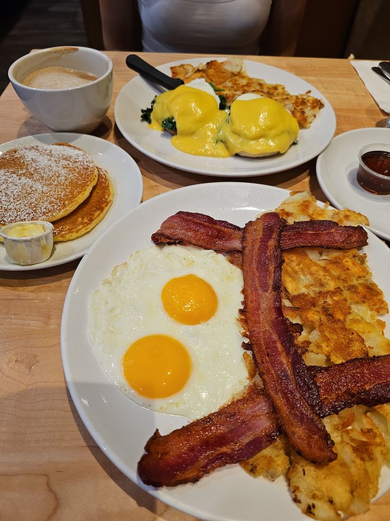 Big Plates With Room for Every Diet Big Plates With Room for Every Diet