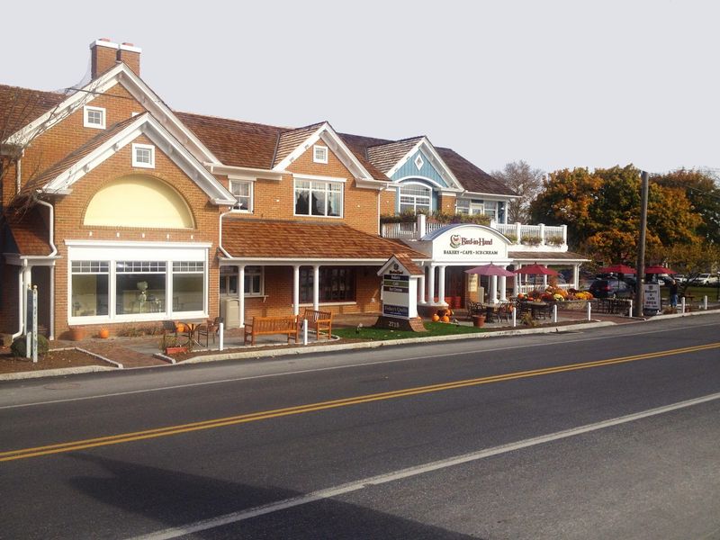Bird-in-Hand Bakery and Cafe, Bird-in-Hand, PA Bird-in-Hand Bakery and Cafe, Bird-in-Hand, PA