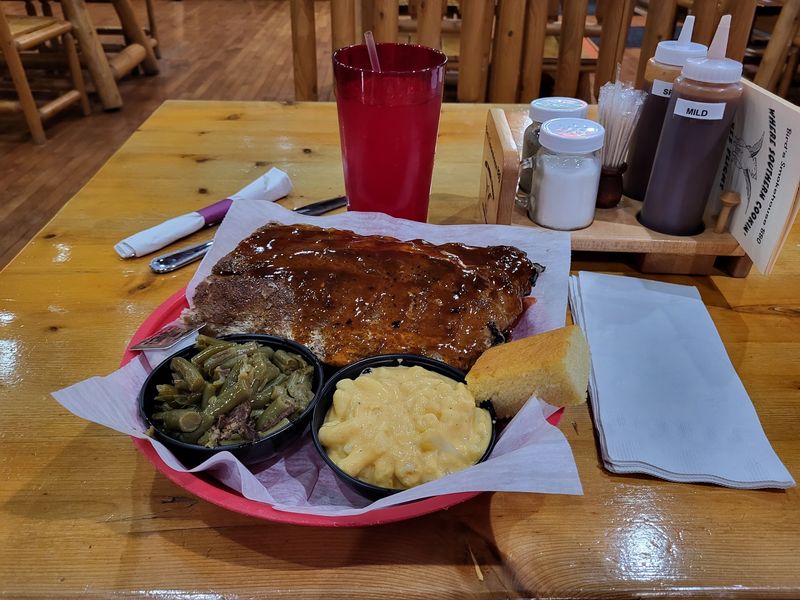 Bird's Smokehouse BBQ, Daleville, IN Bird's Smokehouse BBQ, Daleville, IN