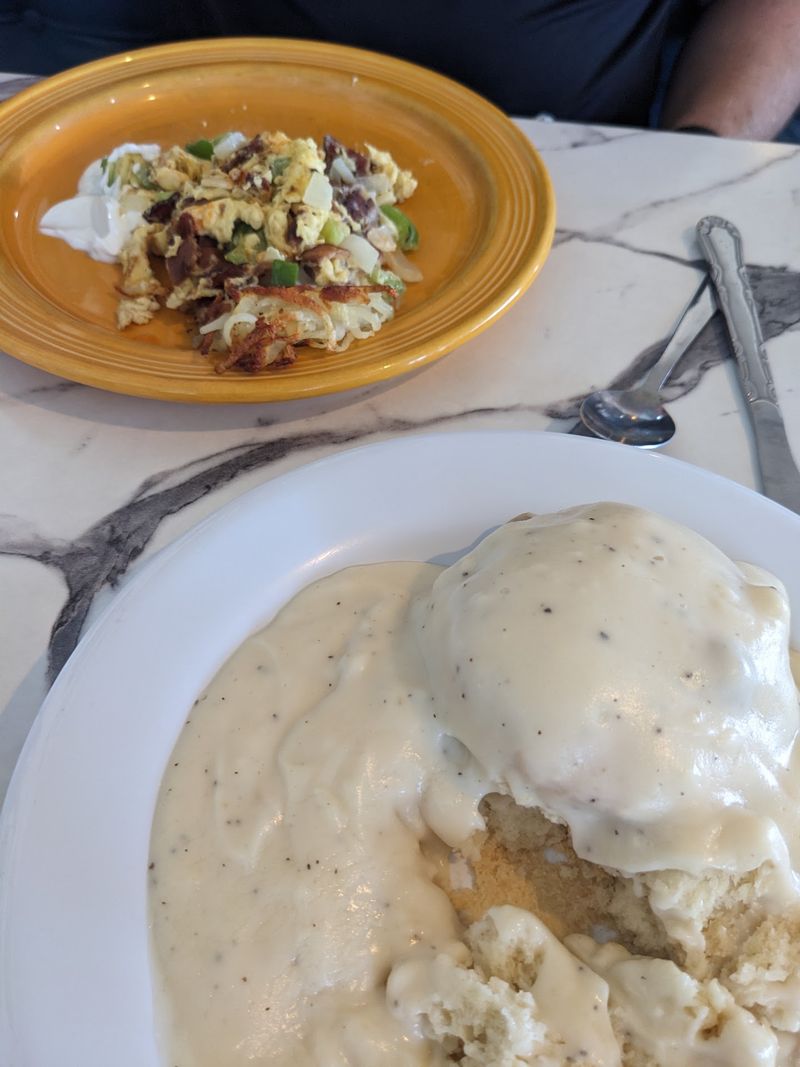 Biscuits and Gravy That Draw a Crowd