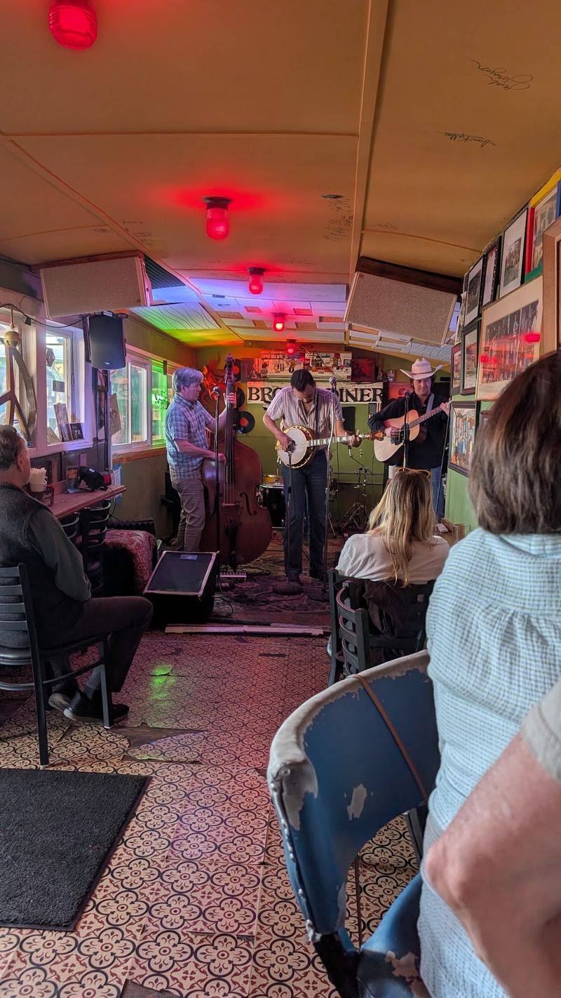 Bluegrass Nights and Banjo Sets