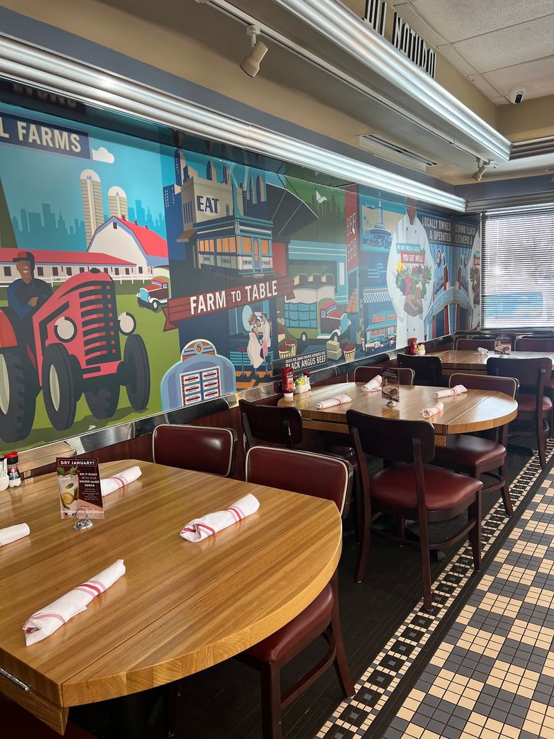 Booths, Counters, And Outdoor Seats Booths, Counters, And Outdoor Seats