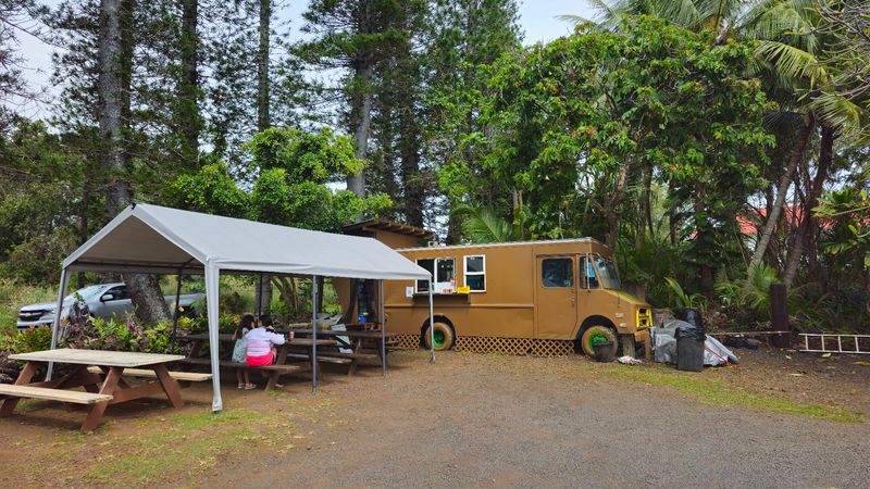 Braddah Hutt's BBQ Grill, Hana, HI