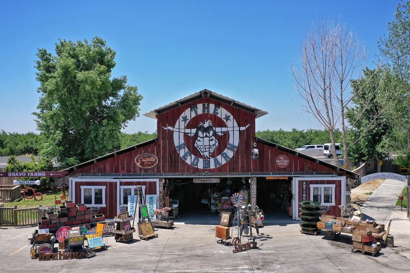 Bravo Farms, Traver Bravo Farms, Traver
